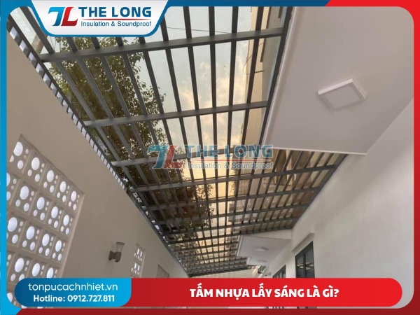 Tấm nhựa lấy sáng giá rẻ là gì