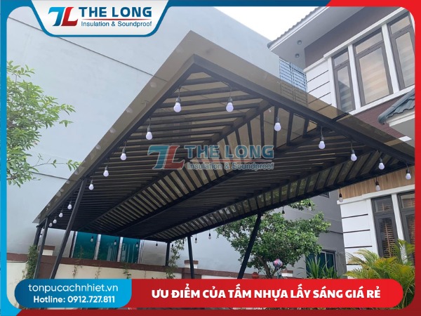 Ưu điểm của tấm nhựa lấy sáng giá rẻ