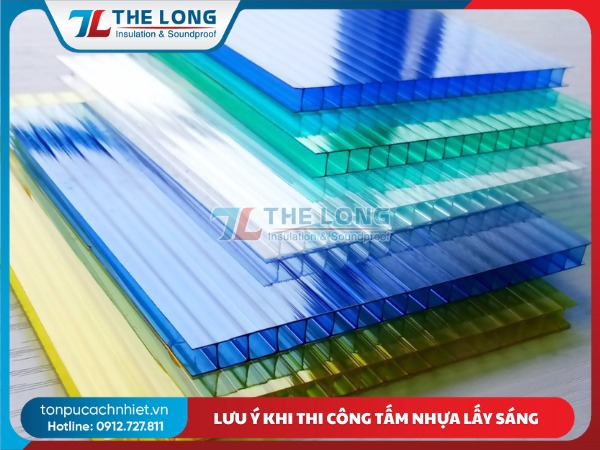 Lưu ý khi thì công tấm nhựa lấy sáng