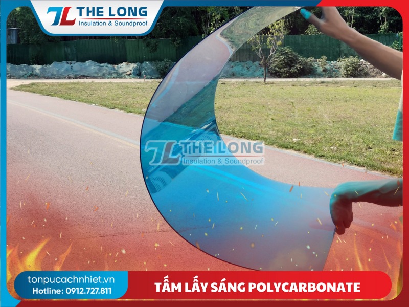 Tấm lấy sáng Polycarbonate