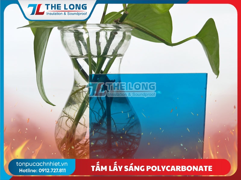 Tấm lấy sáng Polycarbonate